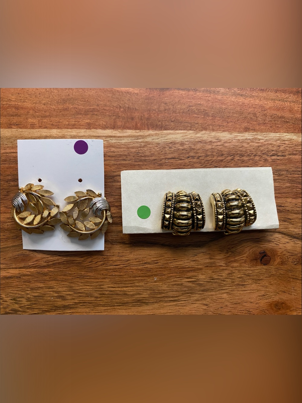 Laurel Leaf and Ribbed hoop Clip-On Earrings 2 pairs